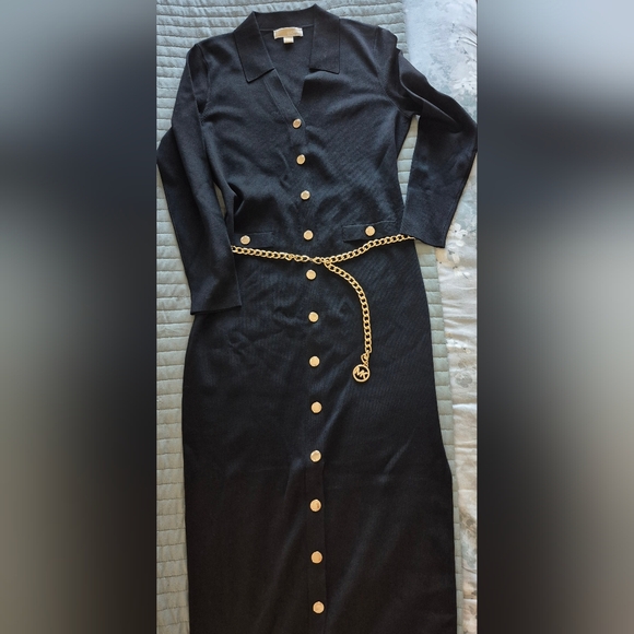 Michaels Dresses & Skirts - MICHAEL KORS Long Dress, Snap Front, V Neck, 2 Front Pockets, MK Gold Chain Belt